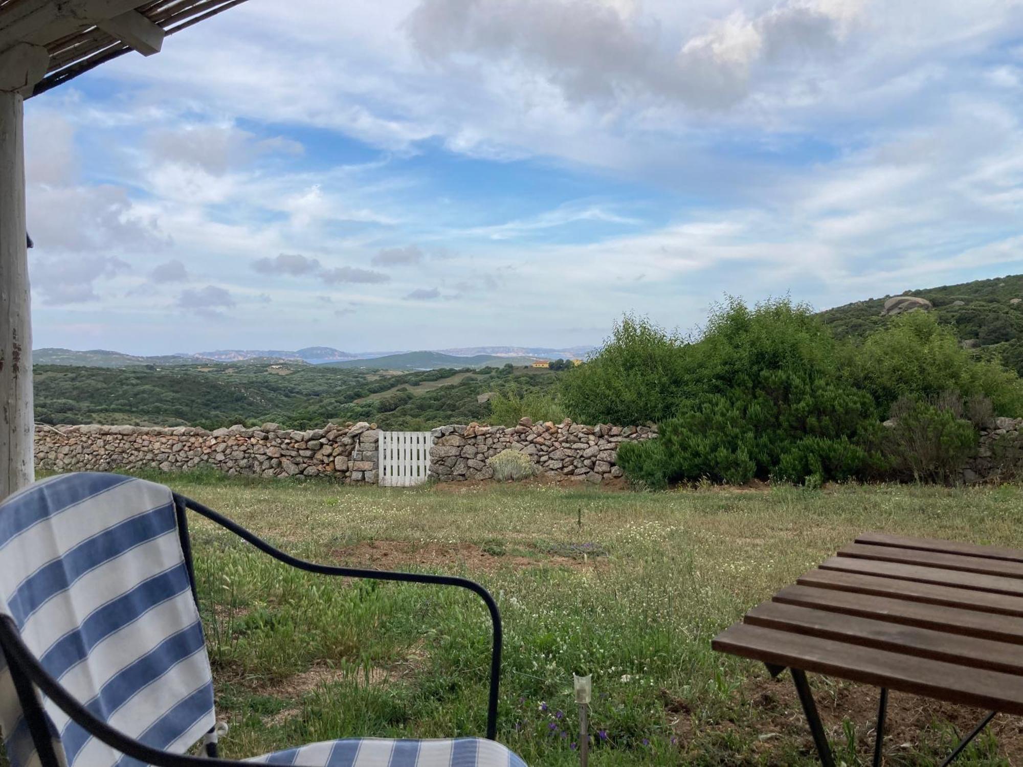 סנטה טרזה גאיורה Agriturismo La Tana Di Lu Maccioni מראה חיצוני תמונה