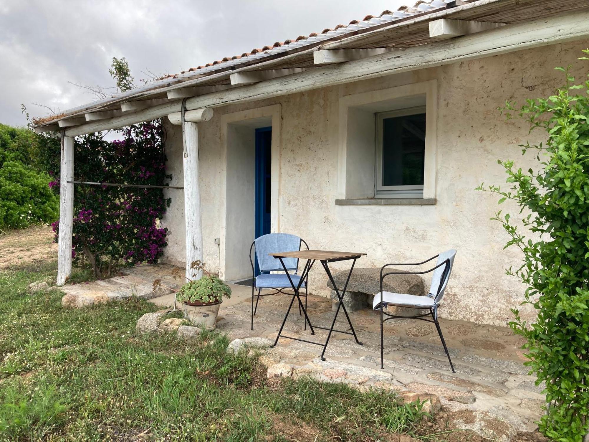 סנטה טרזה גאיורה Agriturismo La Tana Di Lu Maccioni מראה חיצוני תמונה