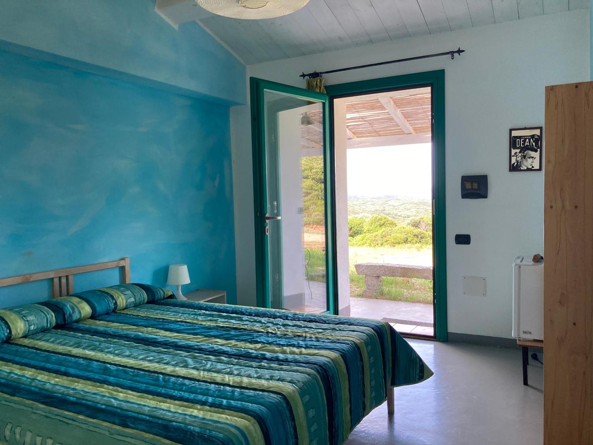 סנטה טרזה גאיורה Agriturismo La Tana Di Lu Maccioni מראה חיצוני תמונה