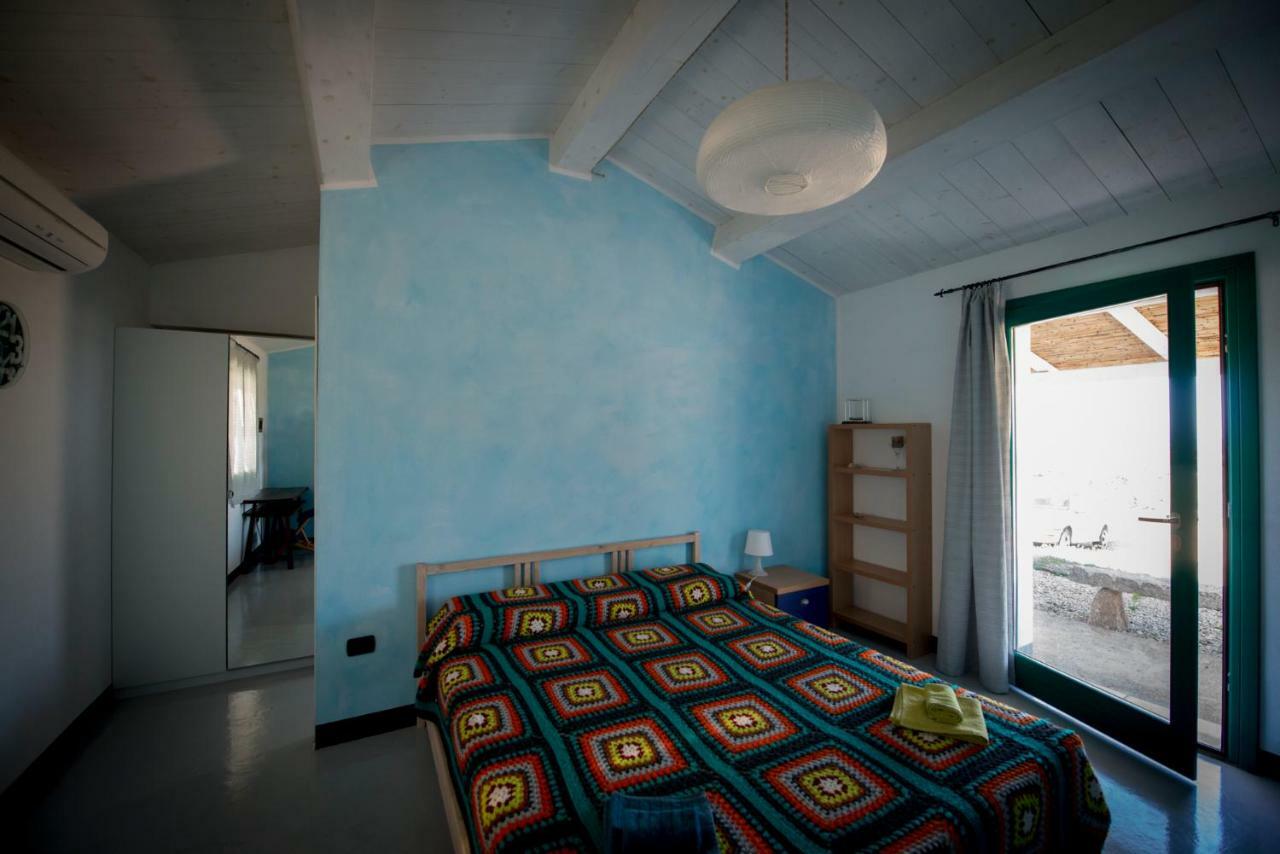 סנטה טרזה גאיורה Agriturismo La Tana Di Lu Maccioni מראה חיצוני תמונה