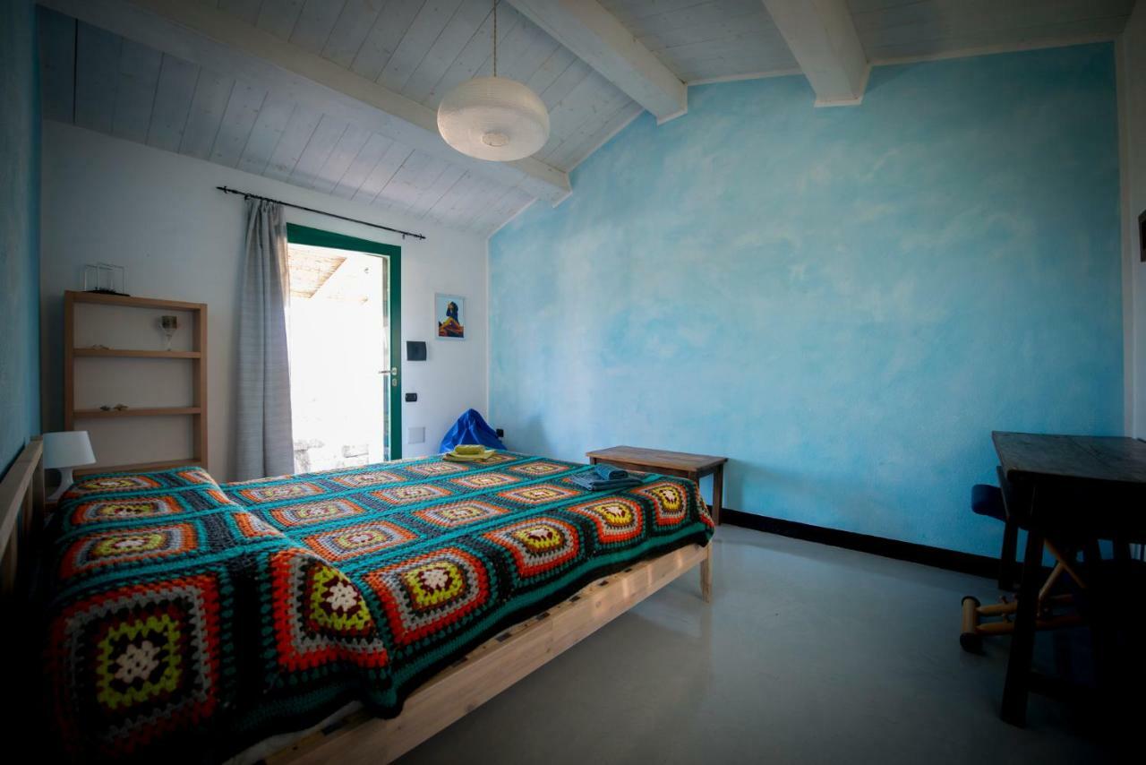 סנטה טרזה גאיורה Agriturismo La Tana Di Lu Maccioni מראה חיצוני תמונה