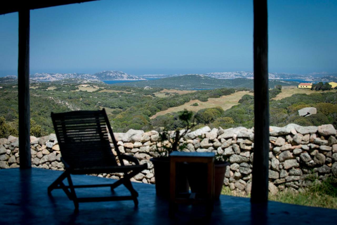 סנטה טרזה גאיורה Agriturismo La Tana Di Lu Maccioni מראה חיצוני תמונה