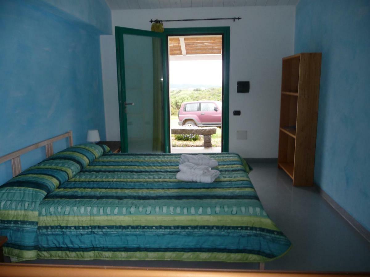 סנטה טרזה גאיורה Agriturismo La Tana Di Lu Maccioni מראה חיצוני תמונה
